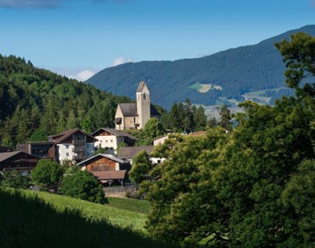 The Parish Church zu Maria Himmelfahrt at Feldthurns